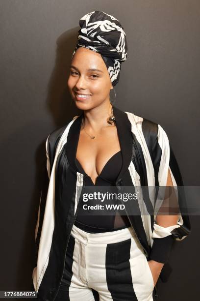 Alicia Keys backstage