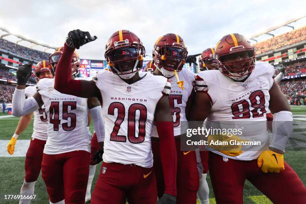 Commanders Interception 393 Jartavius Martin Photos & High Res Pictures - Getty Images