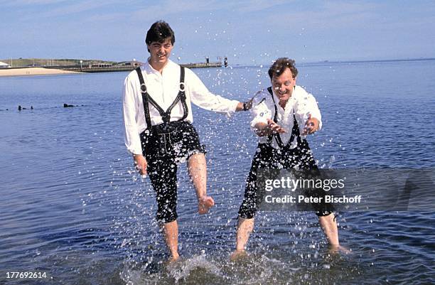 Willi Seitz , Wolfgang Edenharder, Verleihung "Goldene Schallplatte", Hörnum, Sylt, Schleswig-Holstein, Deutschland, Europa, "Naabtal-Duo", Tracht,...