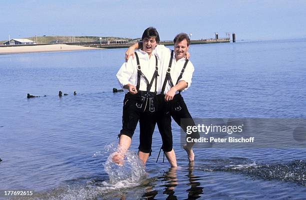 Willi Seitz , Wolfgang Edenharder, Verleihung "Goldene Schallplatte", Hörnum, Sylt, Schleswig-Holstein, Deutschland, Europa, "Naabtal-Duo", Tracht,...