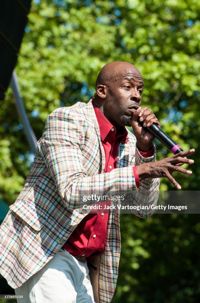 Amazing Ricky Dillard American Gospel singer Ricky Dillard performs at the WLIB 6th Annual ...