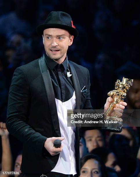 Justin Timberlake accepts the Michael Jackson Video Vanguard Award during the 2013 MTV Video Music Awards at the Barclays Center on August 25, 2013...