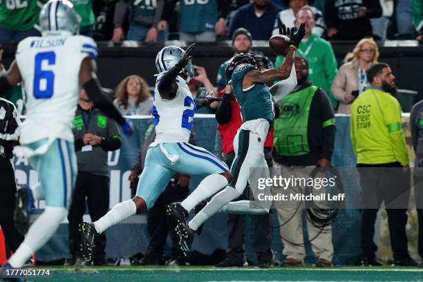 DeVonta Smith of the Philadelphia Eagles catches a touchdown pass during the third quarter in the game against the Dallas Cowboys at Lincoln...