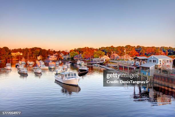 l’automne à ogunquit, maine - nouvelle angleterre états unis photos et images de collection