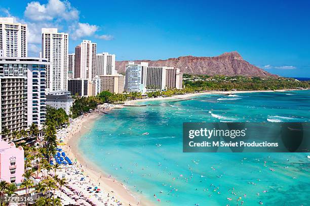 waikiki beach - ハワイ ストックフォトと画像