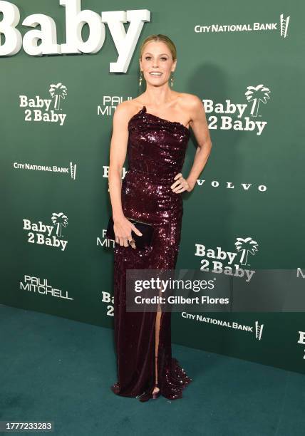 Julie Bowen at the 2023 Baby2Baby Gala held on November 11, 2023 in Los Angeles, California.