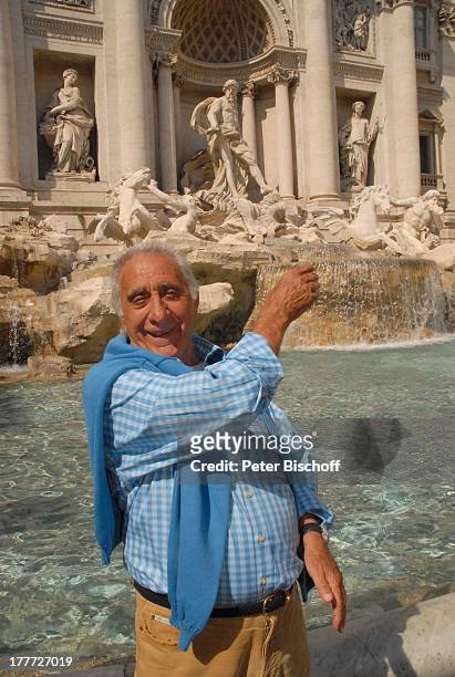Roger Pappini, Stadtbummel, "Trevi-Brunnen" , Land-Ausflug während K r e u z f a h r t, "Piazza Navone", Rom, Lazio, Italien, Europa, antik, Urlaub,