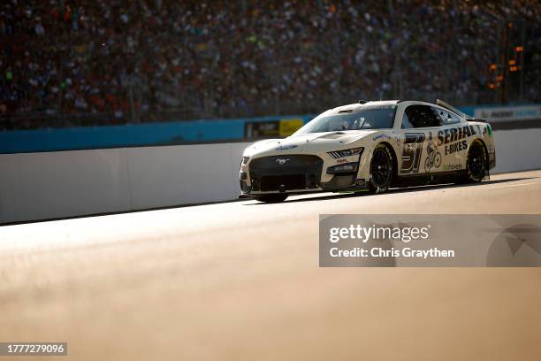 Ryan Newman, driver of the Serial 1 E-Bikes Ford, drives during the NASCAR Cup Series Championship at Phoenix Raceway on November 05, 2023 in...