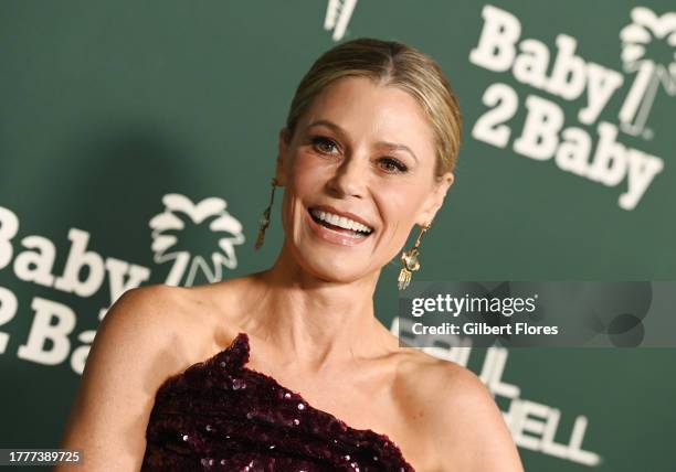 Julie Bowen at the 2023 Baby2Baby Gala held on November 11, 2023 in Los Angeles, California.