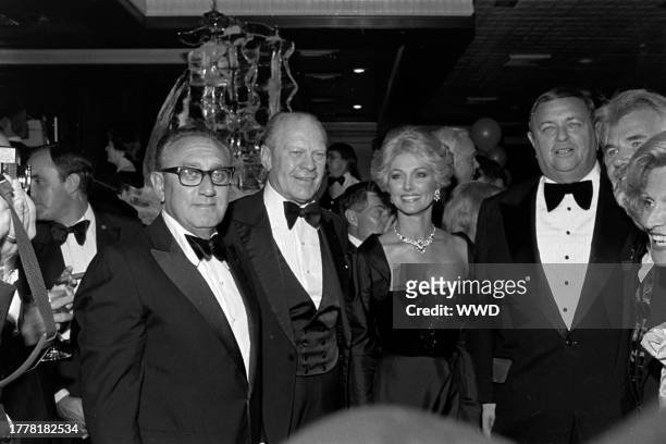 Henry Kissinger, Gerald R. Ford, Marianne Gordon, Marvin Davis, and Kenny Rogers attend an event, benefitting the Children's Diabetes Foundation, at...