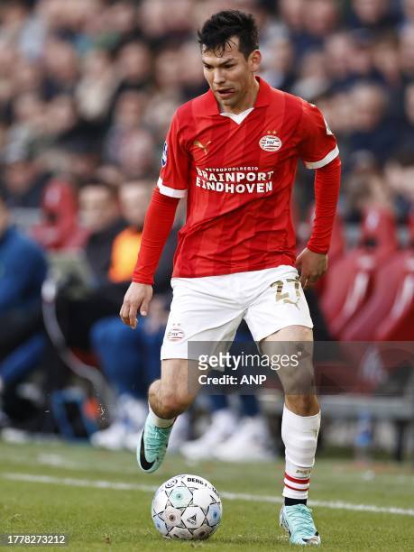Hirving Lozano of PSV Eindhoven during the Dutch Eredivisie match between PSV Eindhoven and PEC Zwolle at the Phillips stadium on November 12, 2023...