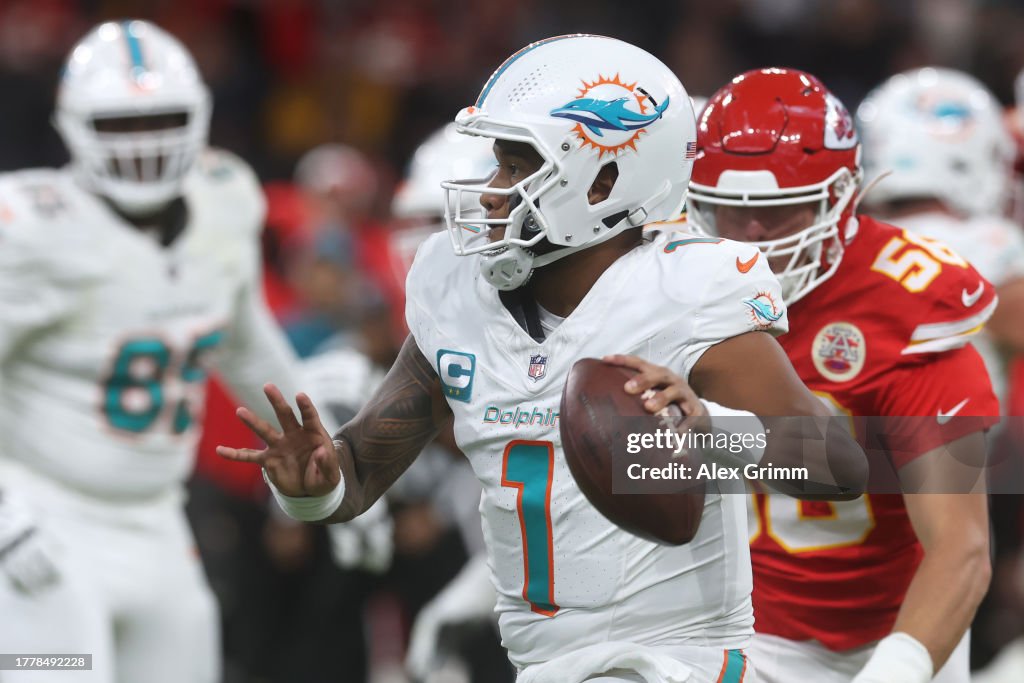 Miami Dolphins v Kansas City Chiefs