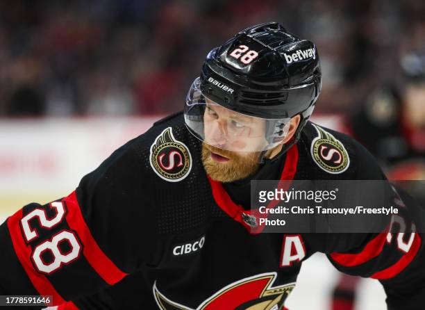 Claude Giroux of the Ottawa Senators wears a neck guard as he skates against the Tampa Bay Lightning at Canadian Tire Centre on November 04, 2023 in...