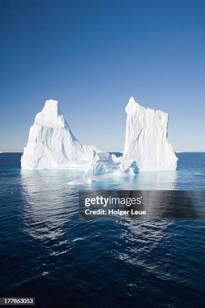 iceberg from ilulissat kangerlua icefjord - kangerlussuaq stock pictures, royalty-free photos & images