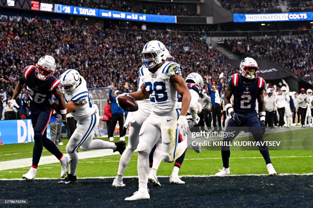 TOPSHOT-AMFOOT-GER-NFL-COLTS-PATRIOTS