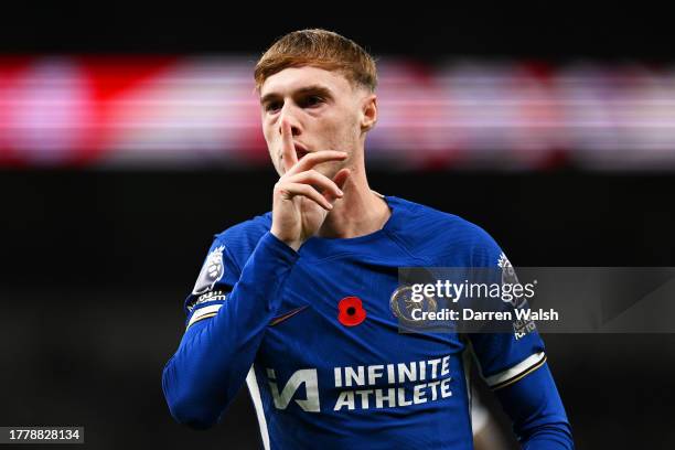 Cole Palmer of Chelsea celebrates after scoring the team's first goal from the penalty spot during the Premier League match between Tottenham Hotspur...