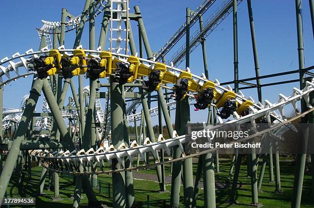 Looping-Achterbahn, Heide-Park Soltau, Niedersachsen, Deutschland, Europa, Freizeitpark, Vergnügungspark, Heidepark, Reise,