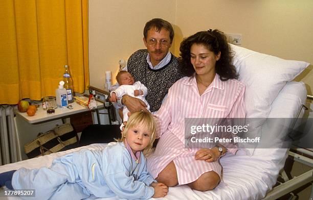 Gernot Endemann, Ehefrau Jocelyne Boisseau, Tochter Marine Endemann , Alicia Endemann , Krankenhaus, Hamburg, Deutschland, Europa, Klinik,...