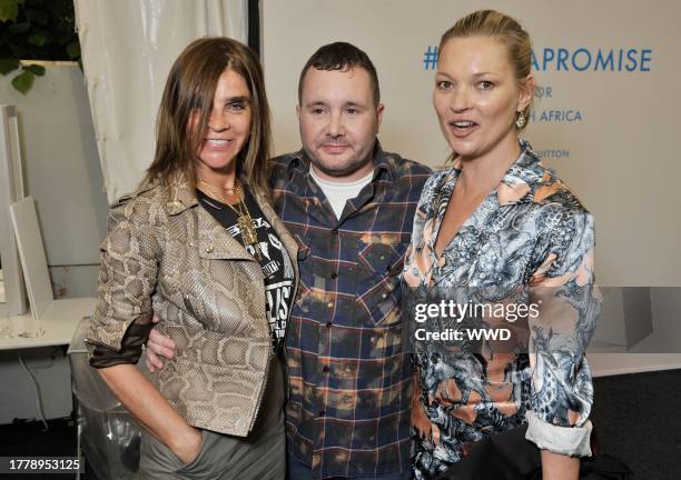 Carine Restoin-Roitfeld, Kim Jones and Kate Moss backstage