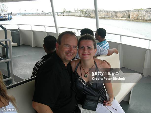 Alexander Nefedov-Skovitan , Ehefrau Anna Roche, Bermudas , Urlaub, Bootsfahrt, E;
