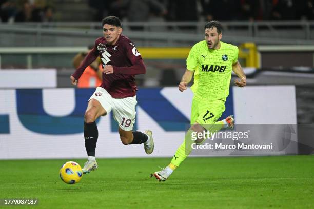 Raoul Bellanova of Torino FC in action during the Serie A TIM match between Torino FC and US Sassuolo at Stadio Olimpico di Torino on November 06,...