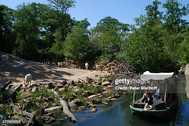 Flussfahrt auf dem Sambesi , Zoo, Hannover, Niedersachsen, Deutschland, Europa, Fluss, Reise,