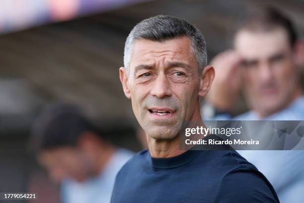 Pedro Caixinha head coach of Red Bull Bragantino looks on during the match between Red Bull Bragantino and Botafogo as part of Brasileirao Series A...