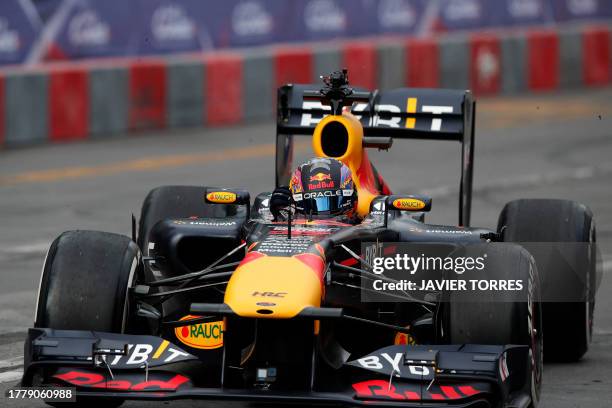 Red Bull Racing Rb7 13,211 Red Bull Rb7 Photos & High Res Pictures - Getty Images