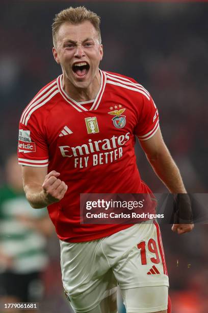 Casper Tengstedt of SL Benfica celebrates scoring SL Benfica second goal during the Liga Portugal Bwin match between SL Benfica and Sporting CP at...