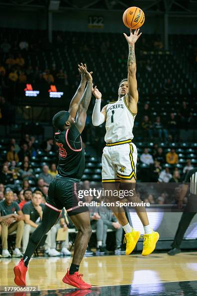 Xavier Bell Wichita State Shockers guard Xavier Bell puts up a shot during the ...