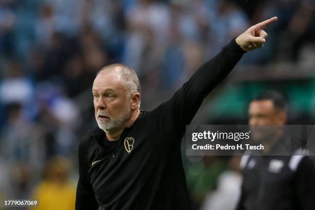 Mano Menezes head coach of Corinthians during the match between Gremio and Corinthians as part of Brasileirao 2023 at Arena do Gremio Stadium on...