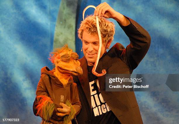 Sascha Grammel mit Frederic Freiherr von Furchensumpf , Theater-Gala "Das große Kleinkunstfestival für Kabarett, Comedy und Musik" der Wühlmäuse 2010...