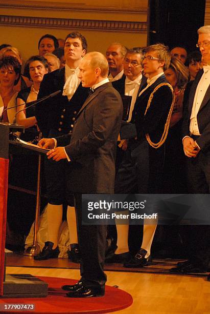 Wladimir Putin , Presse-Fotografen, 4. "Semper Opernball", Verleihung "Sächsischer Dankesorden", Dresden, Sachsen, Deutschland, Europa, Dankesrede,...