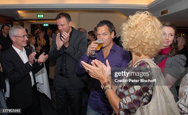 Dieter Nuhr , Theater-Gala "Das große Kleinkunstfestival für Kabarett, Comedy und Musik" der Wühlmäuse 2010 mit Feier zum 75.Geburtstag von D i e t e...