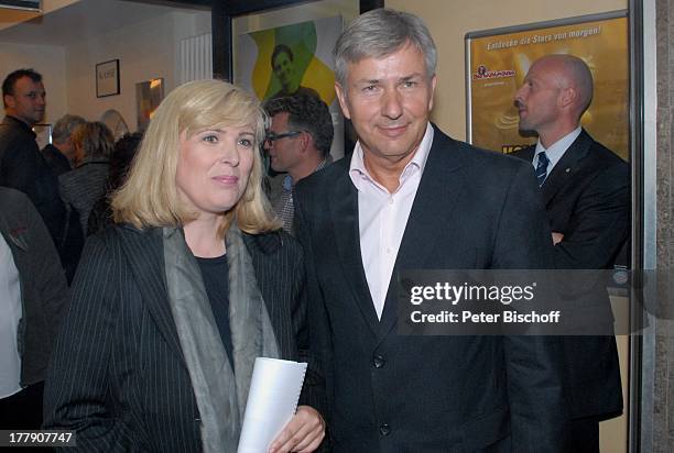 Dr. Claudia Nothelle und Klaus Wowereit ( Bügermeister von Berlin & Jurypräsident, Theater-Gala "Das große Kleinkunstfestival für Kabarett, Comedy...