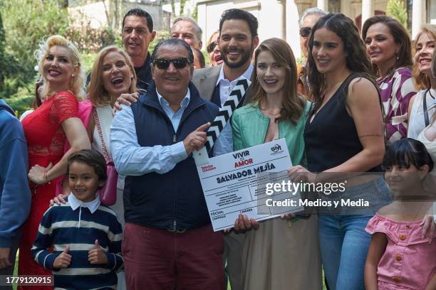 Isabel Madow, Malillany Marín, Mauricio Aspe, Salvador Mejia, Emanuel Palomares, Kimberly Dos Ramos, Gala Montes and Amairani pose for a photo during...