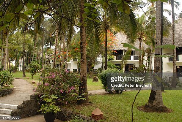 Hotel "Severin Sea Lodge", Mombasa, Nordküste, Kenia, Afrika, Garten-Anlage, Palmen, Reise,