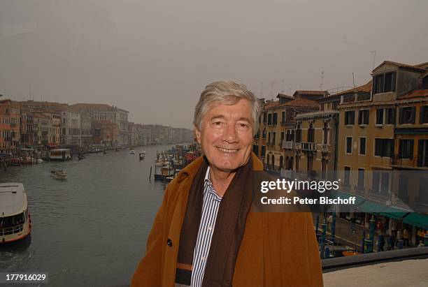 Christian Wolff, Blick von der "Rialto-Brücke" auf den Canale Grande, neben den Dreharbeiten zum ARD-Film "Für immer Venedig", "Venedig, Italien,...