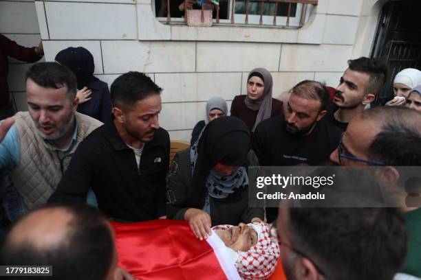Issa Qadi 18 Ali Al Qadi Stock Photos, High-Res Pictures, and Images - Getty Images