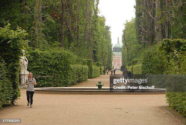 Park Sanssouci, Besucher, Potsdam, Brandenburg, Deutschland, Europa, UNESCO-Weltkulturerbe , Sehenswürdigkeit, Barock-Schloss "Neues Palais" ,...