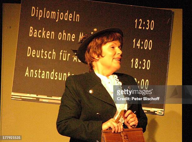 Martina Rüggebrecht, Sketch "Die Jodelschule" , "Loriots dramatische Werke I", Theateraufführung der Sketche von Vicco von Bülow, Theater "Alte...
