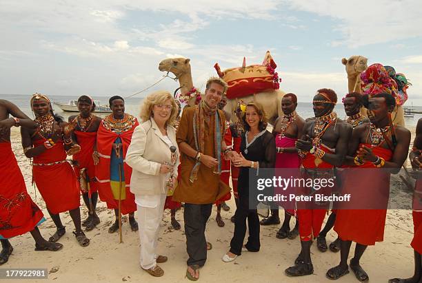 Christiane Krüger , Sohn Tim Krüger-Bockelmann, Verlobte Nina Langer, Samburu-Massais, Kamel, Verlobungs-Zeremonie, Hotel "Severin Sea Lodge",...