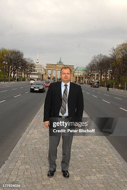 Alexander Nefedov , "Straße des 17. Juni" vor Brandenburger Tor, Berlin, Deutschland, Europa,