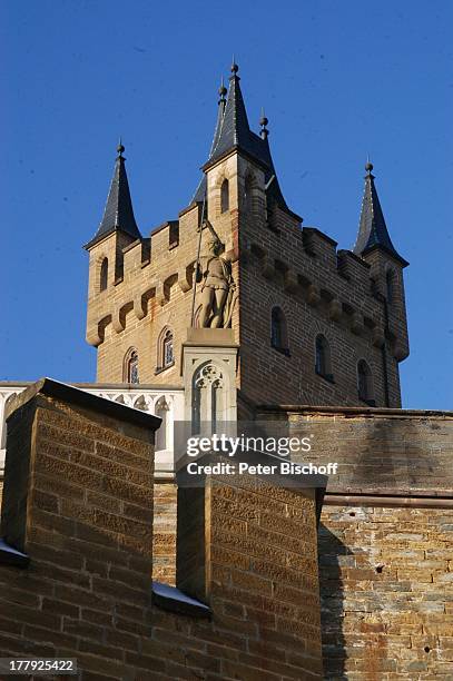 Wehrturm, Befestigungsanlage, Burg "Hohenzollern" , Bisingen, Baden-Würrtemberg, Deutschland, Europa, Denkmal, Sehenswürdigkeit, touristische...