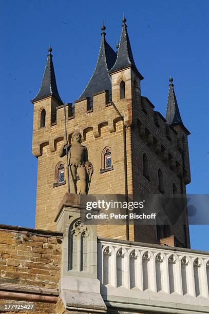 Wehrturm, Befestigungsanlage, Burg "Hohenzollern" , Bisingen, Baden-Würrtemberg, Deutschland, Europa, Denkmal, Sehenswürdigkeit, touristische...