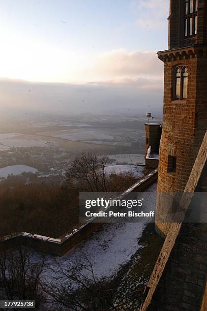 Niederes Vorwerk, Burg "Hohenzollern" , Bisingen, Baden-Würrtemberg, Deutschland, Europa, Denkmal, Sehenswürdigkeit, touristische Attraktion,...