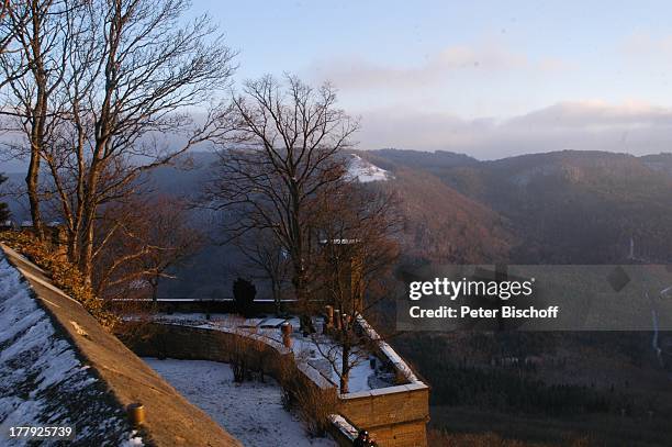 Niederes Vorwerk, Burg "Hohenzollern" , Bisingen, Baden-Würrtemberg, Deutschland, Europa, Denkmal, Sehenswürdigkeit, touristische Attraktion,...