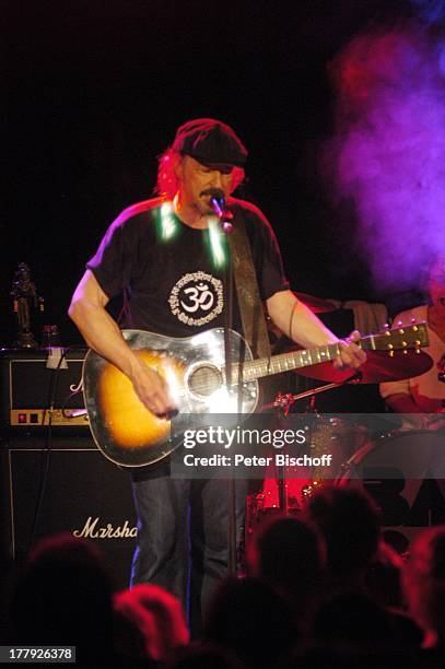 Wolfgang Niedecken , 2. Vor-Konzert der Tournee, "Music Hall", Künstlerdorf Worpswede, Niedersachsen, Deutschland, Europa, Auftritt, Bühne, Mikro,...