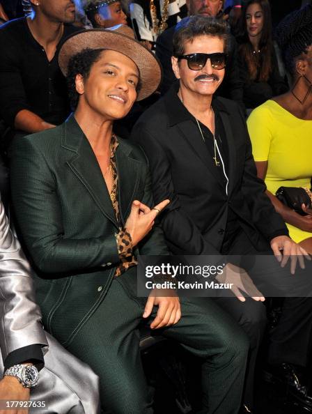 Bruno Mars And His Father Peter Hernandez Attend The 2013 MTV Video