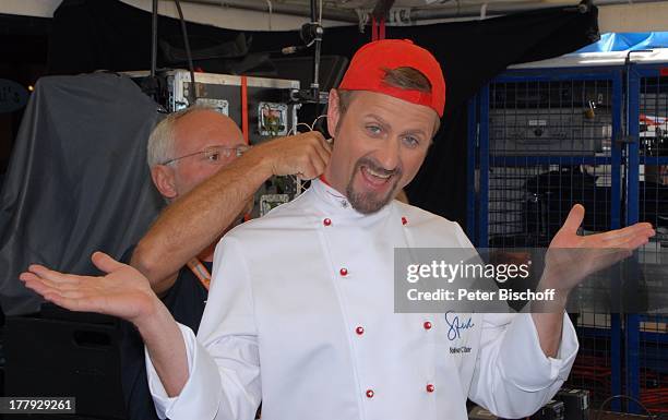 Andreas C. Studer mit Tontechniker, ZDF-Show "Die Frühlingsshow" , Yachthafen Marina Rubicn, Terrasse "Lanis Grill", Playa Blanca, Insel Lanzarote,...